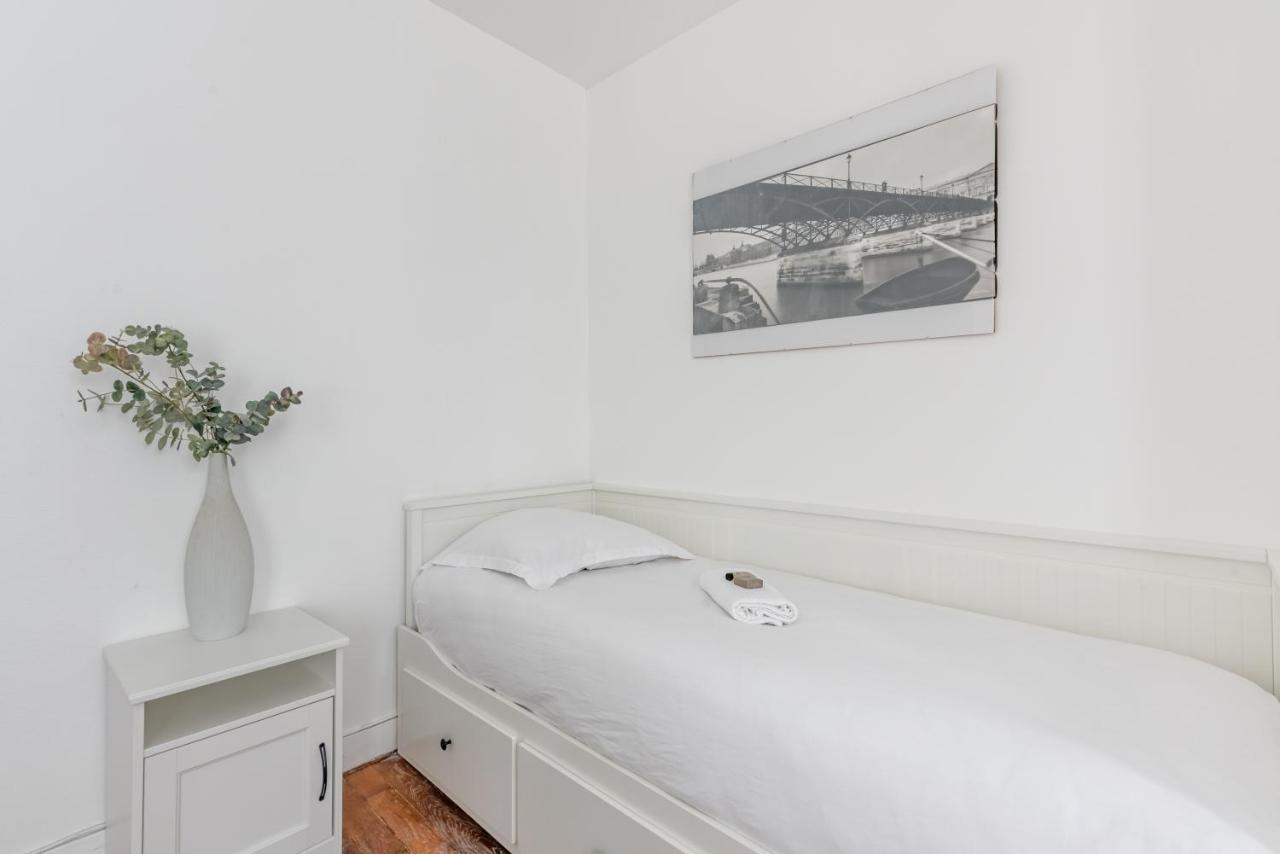Appartement Magenta Quest Paris Exterior foto